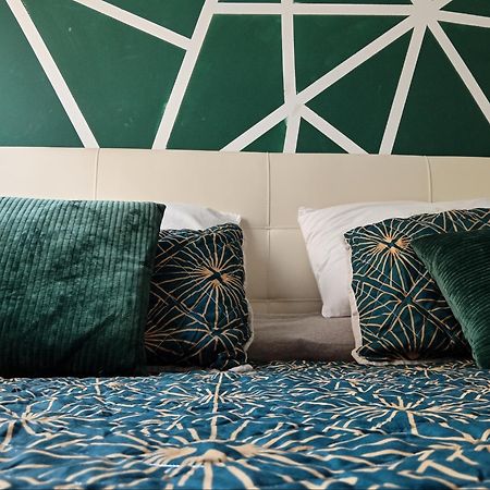 Maison Deco Apartment Pescara Bagian luar foto