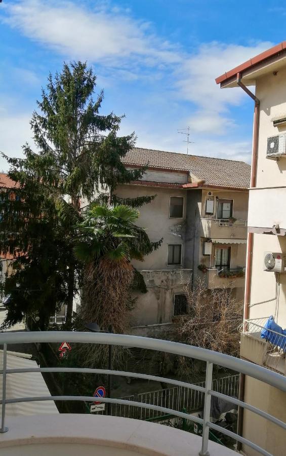 Maison Deco Apartment Pescara Bagian luar foto